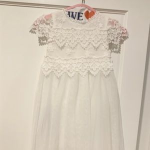 4T white lace and tulle flower girl dress